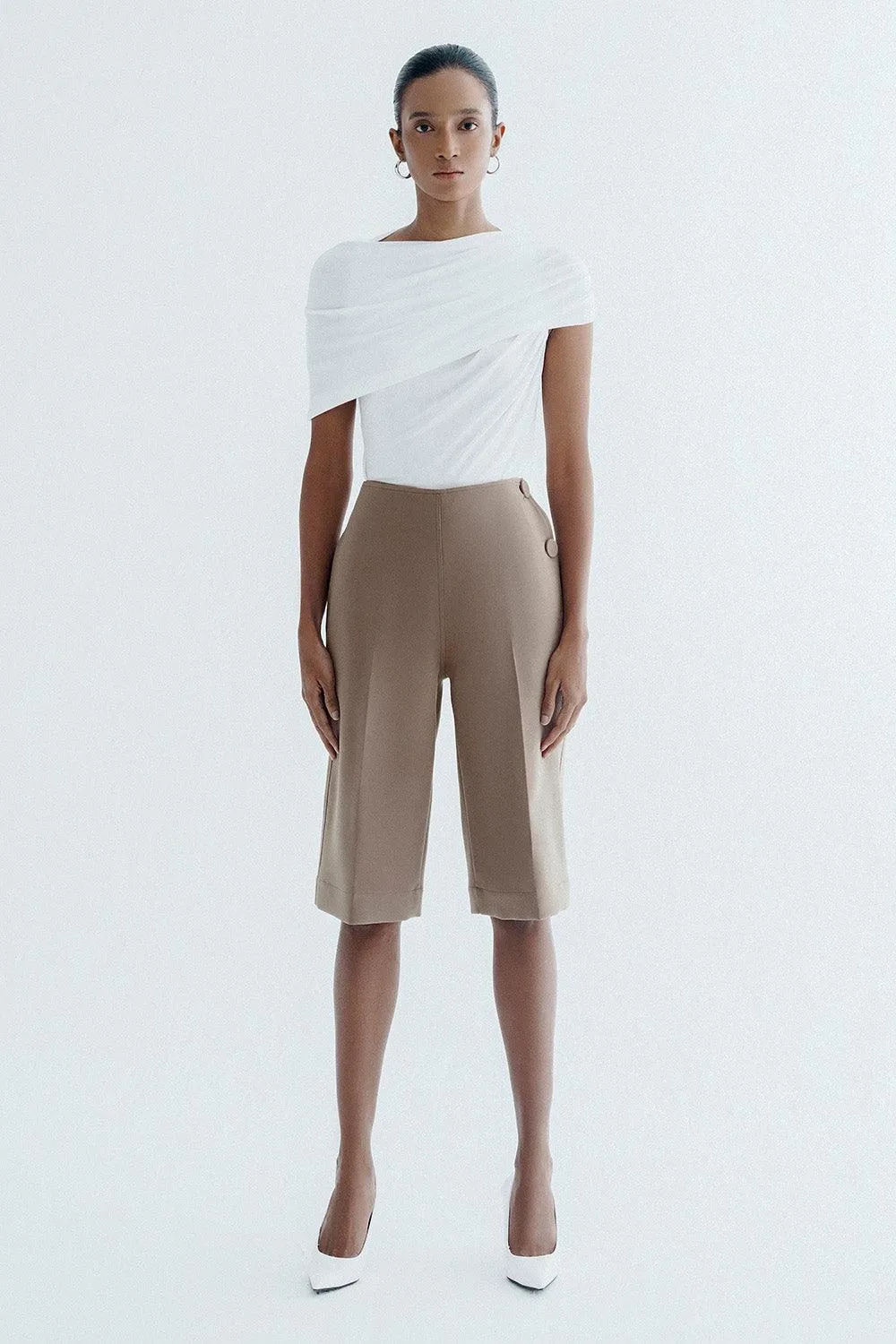 Amanda Straight Button Crepe Above The Knee Shorts