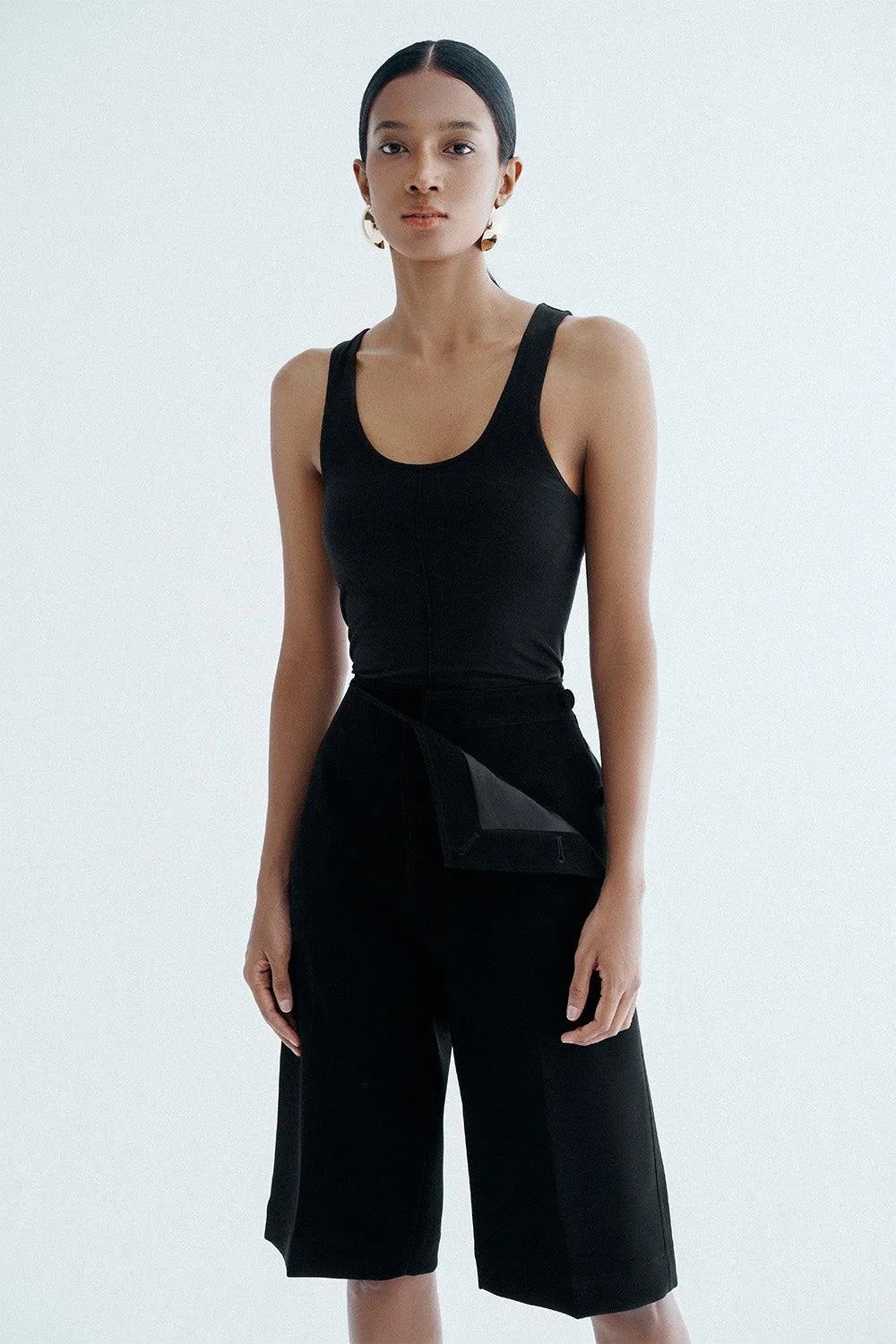 Amanda Straight Button Crepe Above The Knee Shorts