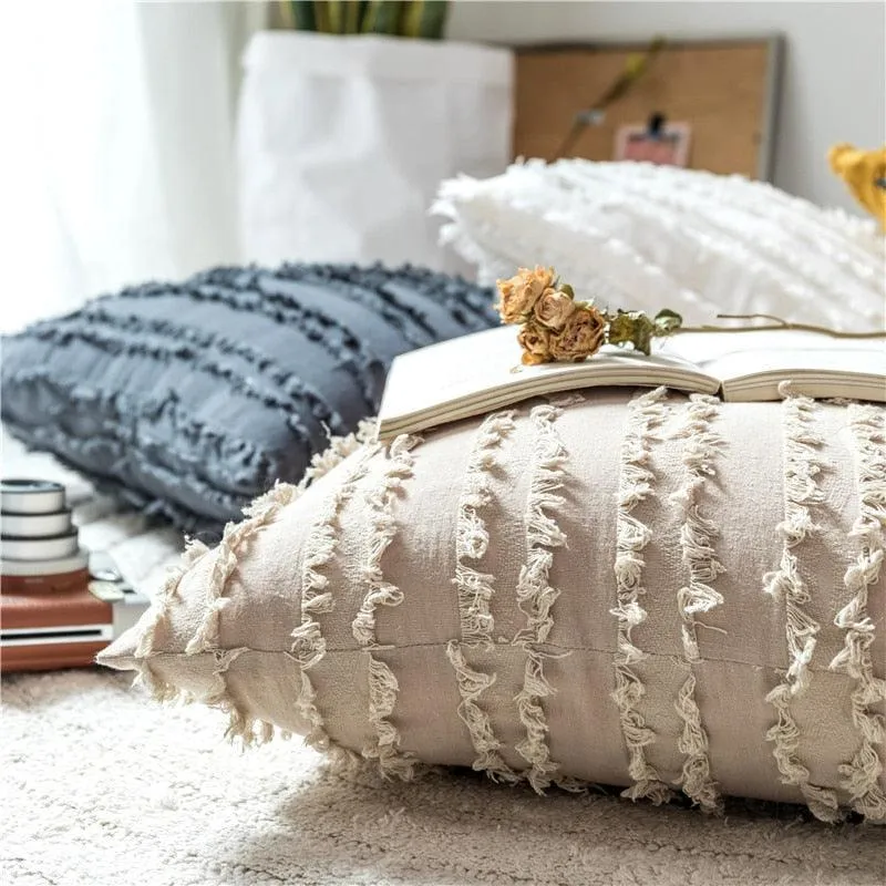 Chic Tassel-Embellished Embroidered Pillow Cover - 45x45cm
