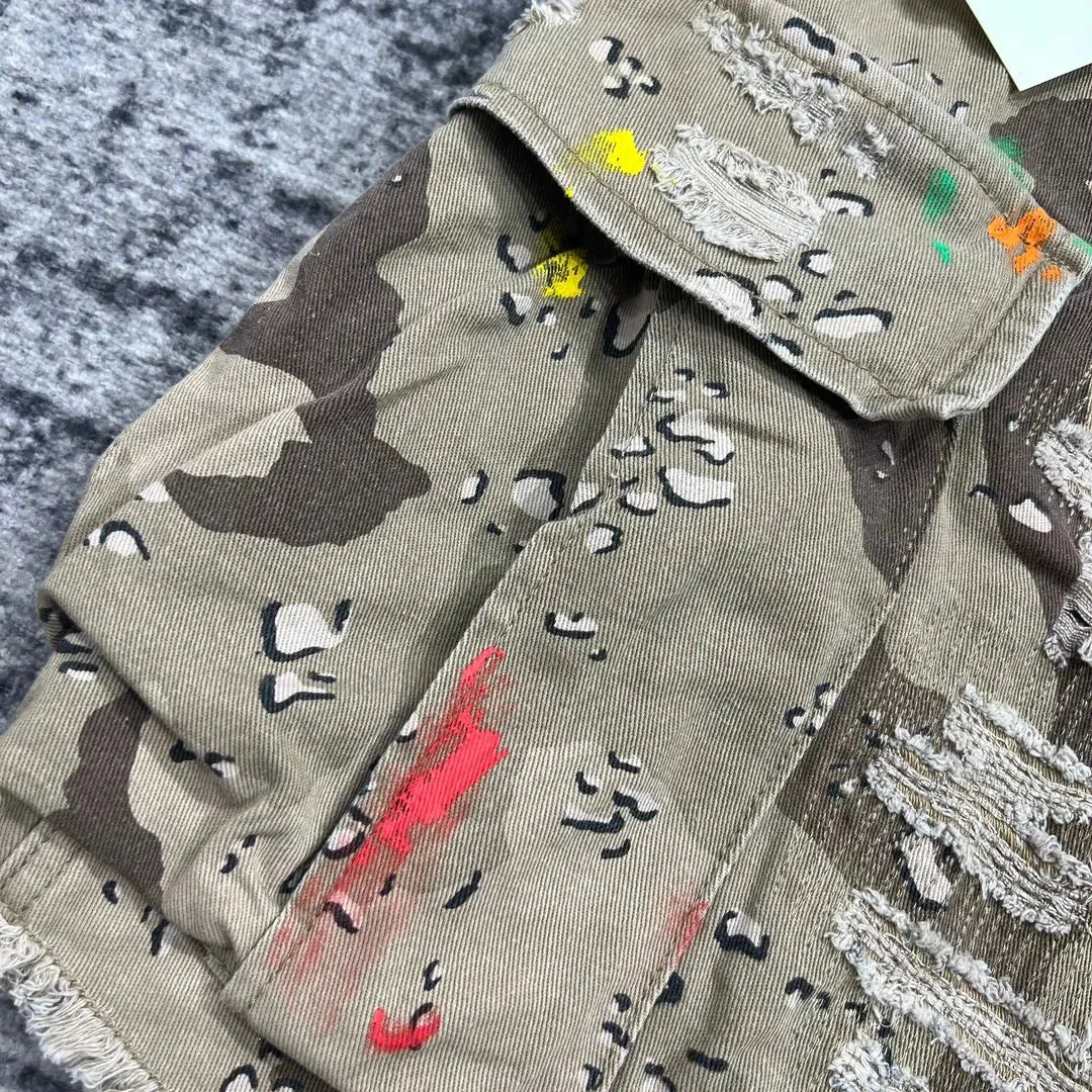 Patch HQ camo shorts