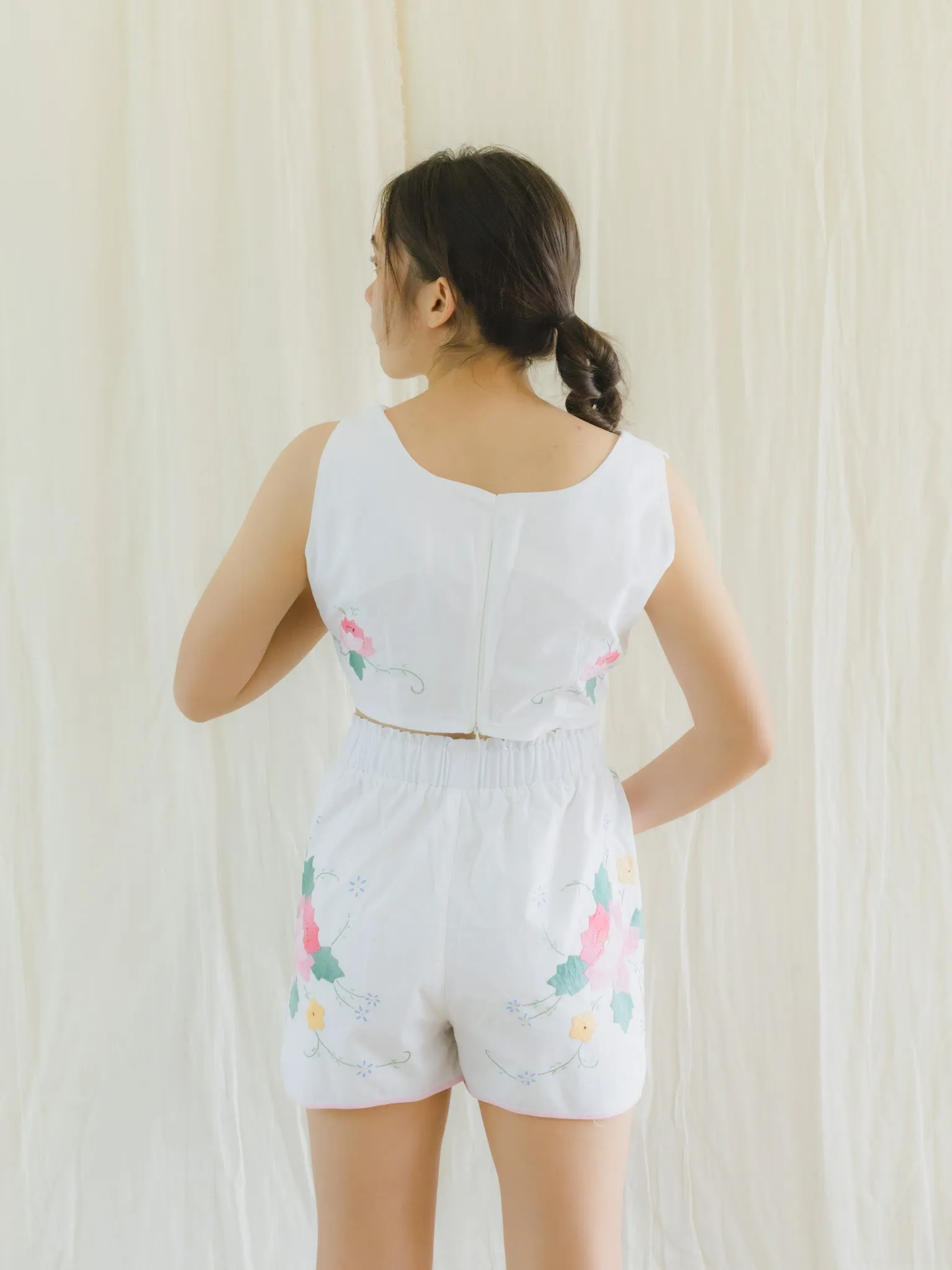 Re-Top & Shorts Vintage Hand Embroidered Vibrant Floral Print White Set